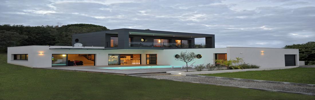 Maison Individuelle - Gardes-Corps - Escalier - Auvents - Porte Sectionnelle